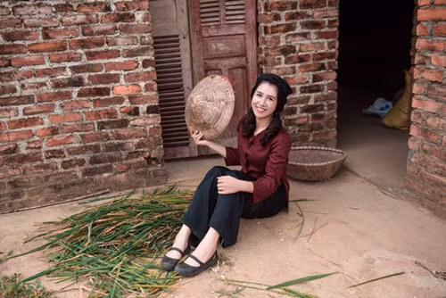 Quyết định thực hiện bộ ảnh mới này cũng là một động thái thể hiện quyết đoán, vững vàng của Trần Thị Tâm trước những lời đồn đoán, những nhận xét có phần tiêu cực của một bộ phận dân mạng trong suốt thời gian qua. Sau bức ảnh giúp bản thân bất ngờ nổi tiếng chụp trên đồng lúa hồi tháng 6, ngoài những lời ngợi khen, Tâm cũng phải đối mặt với một số lời bàn tán, ý kiến cho rằng cô cố ý "làm màu" chỉ giả vờ đứng ôm lúa để "pose ảnh câu like".