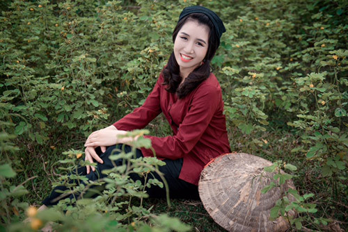 Một điều đặc biệt trong bộ ảnh mà Trần Tâm chia sẻ chính là địa điểm nơi cô thực hiện bộ ảnh mới này chính là cánh đồng nằm gần nhà bố mẹ Tâm, nơi mà khi còn nhỏ, Tâm thường xuyên đến đây trồng lúa, gặt lúa, giúp đỡ gia đình. Chính sự gần gũi, thân quen này đã góp phần tạo nên ý nghĩa đáng trân trọng cho bộ ảnh của Tâm.