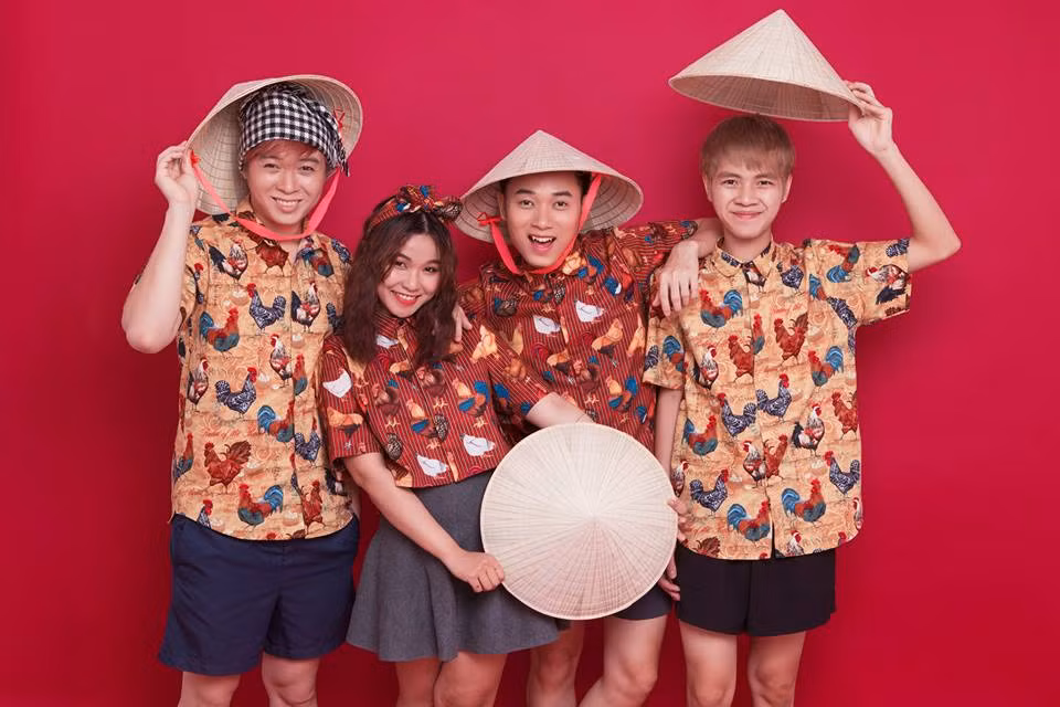 Có thể thấy tài năng và những phẩm chất quý báu liên quan đến truyền thông lâu năm của dòng họ đã được nuôi dưỡng trong Bá Hưng từ nhỏ và năm nay, khi mới 18 tuổi Bá Hưng đã bộc lộ được chúng khiến những người trong giới chuyên môn nghệ thuật phải thán phục và đánh giá cậu rất cao. Ảnh trong bài: Facebook nhân vật.