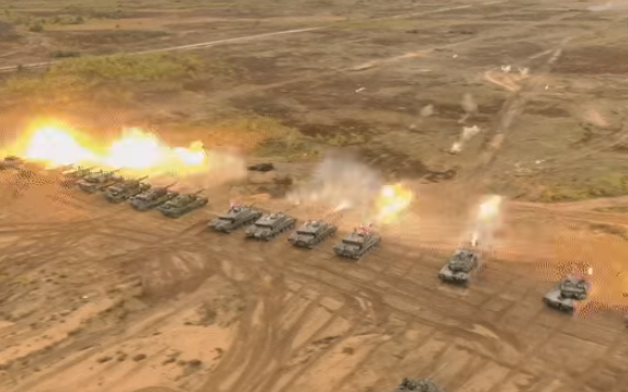 Kính ngắm của trưởng xe có góc quan sát từ -10 độ - +60 độ theo chiều dọc, đủ để giao chiến với các mục tiêu bay thấp như trực thăng.