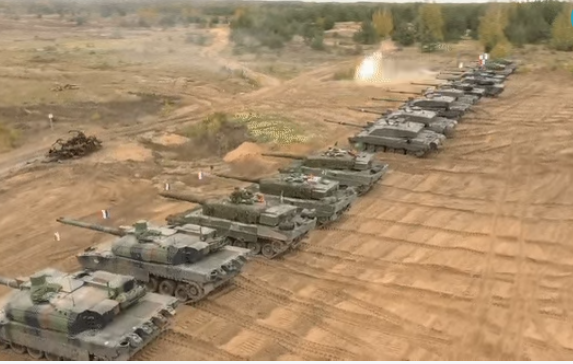 Giới phân tích cho rằng, quyết định của Ý liên quan tới chi phí. Rõ ràng mua xe tăng của Đức vừa đáp ứng được yêu cầu trong tác chiến hiện đại, trong khi chi phí lại tối ưu đáng kể.