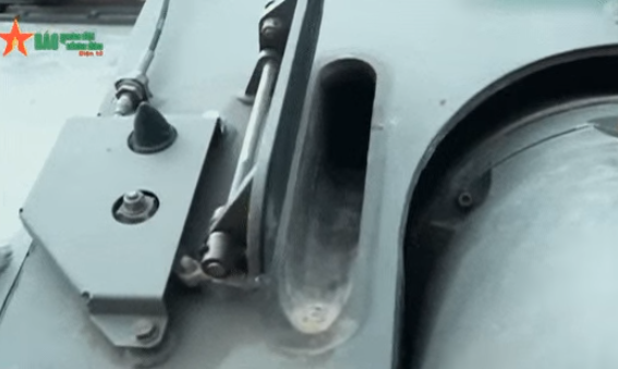 Xe tăng C1 Ariete được trang bị vỏ giáp phức hợp thép-composite tương tự như Challenger 2 của Anh và M1 Abrams của Mỹ.