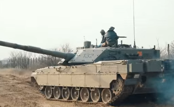 Có tất cả khoảng 200 chiếc xe tăng chủ lực C1 Ariete được sản xuất.