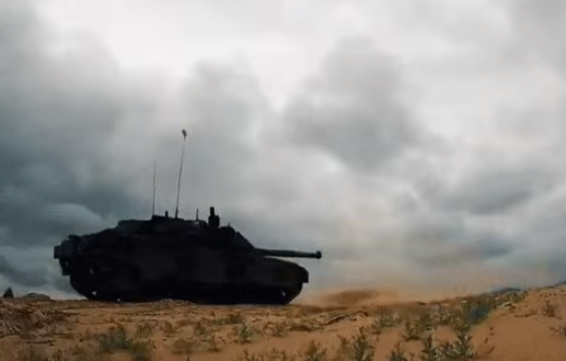 Sáu nguyên mẫu của C1 Ariete được chế tạo vào năm 1988 và đã trải qua thời gian thử nghiệm.