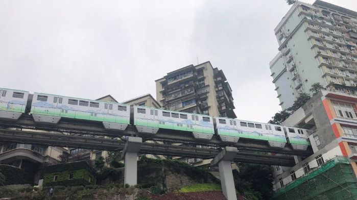 Công trình tàu điện đặc biệt này là ga tàu Lý Tử Bá nằm ở quận Du Trung, thành phố Trùng Khánh.