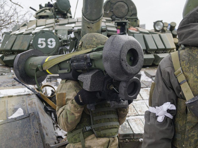 Gần đây một trong những nhà báo nổi tiếng nhất của Đức - chuyên gia phân tích Julian Röpke đến từ ấn phẩm Bild đã tiết lộ thông tin rằng, một phần đáng kể thiết bị quân sự của NATO giao cho Ukraine đã bị hỏng.