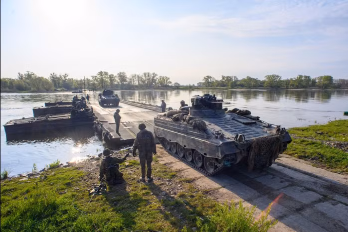 Đây chính xác là những gì các chiến lược gia quân sự phương Tây dự định đạt được trong cuộc phản công mùa hè của Lực lượng vũ trang Ukraine. Nhưng chiến đấu với Quân đội Nga hoàn toàn không giống như các nhóm nổi dậy ở Trung Đông.