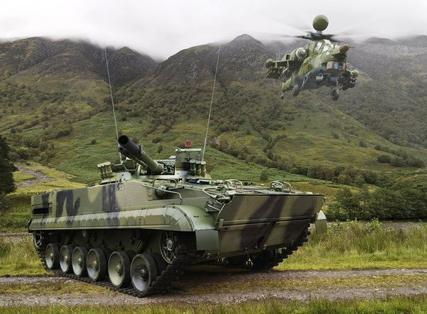 Trước đó, Nga đã tạo ra và bắt đầu tích cực sử dụng các trạm radar cỡ nhỏ mới để bảo vệ trước các cuộc tấn công bằng máy bay không người lái của Ukraine. Theo ông Chemezov, radar phát hiện máy bay không người lái của đối phương cách đó vài chục km. Ảnh: webtribune.rs.