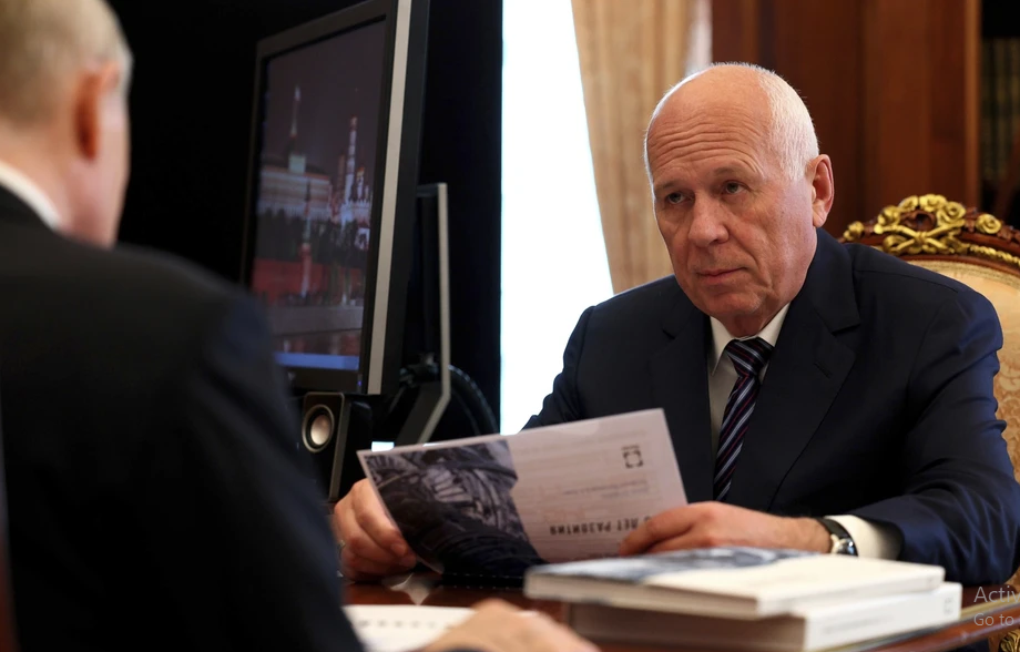 “ Robot chiến đấu này hiện đang được thử nghiệm, sau khi hoàn thiện, tôi nghĩ nó sẽ được thử nghiệm trong khu vực hoạt động đặc biệt”, ông Sergei Chemezov thông báo. Ảnh: KP.ru. 