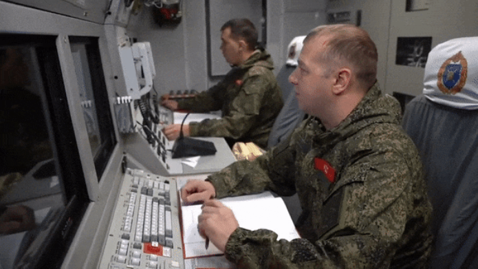 Tên lửa đạn đạo hạt nhân RS-24 Yars được trang bị từ 3-6 đầu đạn, có khả năng tấn công các mục tiêu khác nhau ở khoảng cách lên tới 12.000 km.