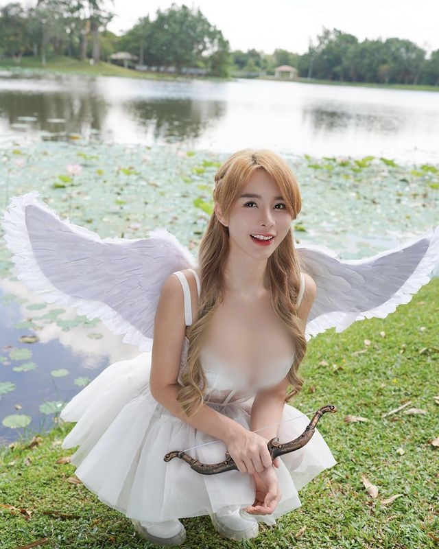 Tuy vậy cũng không thể cứu vãn được cho cô nàng.