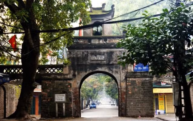 Trung bay tai lieu luu tru “Ha Noi va nhung cua o”