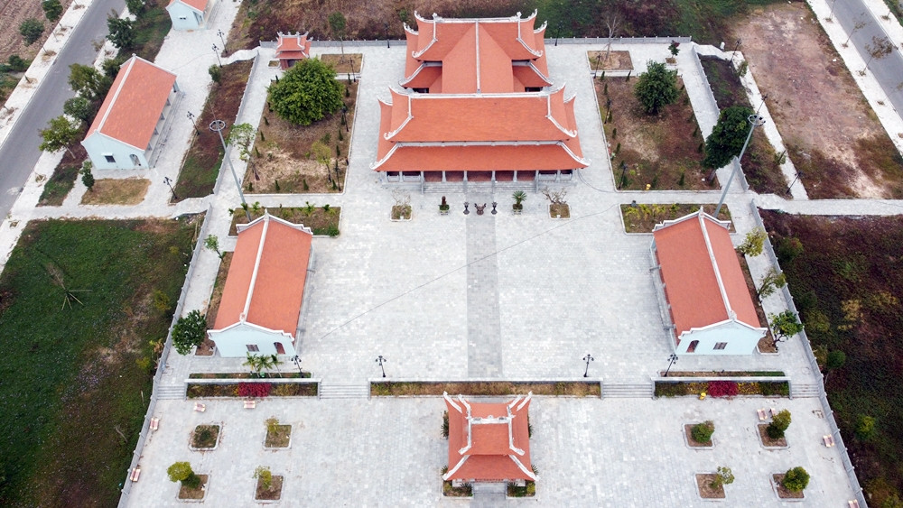 Dự án này do Ban Quản lý các dự án xây dựng thị xã Quế Võ làm chủ đầu tư với tổng diện tích khu đất xây dựng khoảng 4,95ha, tổng mức đầu tư hơn 143 tỷ đồng. Nhà thầu xây dựng dự án là Công ty cổ phần xây dựng Phú Đạt (thực hiện gói thầu số 4; Liên danh Công ty cổ phần xây dựng Phú Đạt - Công ty TNHH Cơ điện Thái An thực hiện gói thầu số 5. Tháng 12/2020, dự án khu đền thờ Nguyễn Cao được khởi công xây dựng.