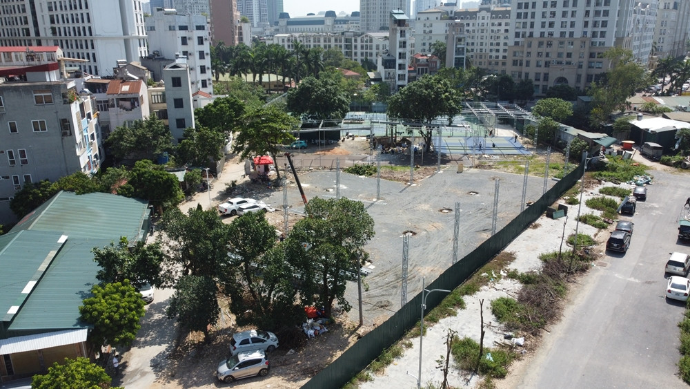 Đến ngày 28/9/2024, nhiều diện tích đất tại khu vực phản ánh tiếp tục bị "xẻ thịt”.