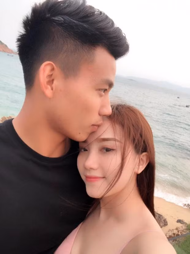 Chuyện tình ngọt ngào của cặp đôi từng là tâm điểm chú ý của dân mạng khi cả hai đều công khai hình ảnh tình tứ trên trang cá nhân.