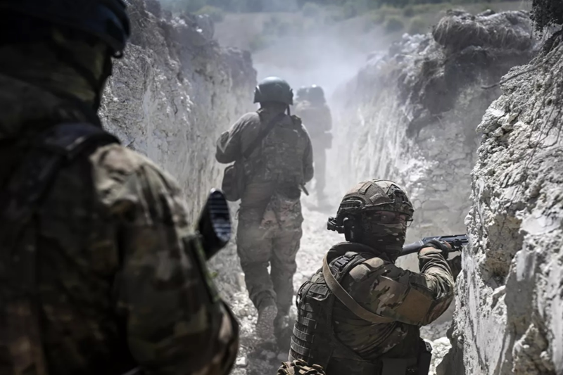 Sau khi lực lượng Ukraine bất ngờ tấn công Nga, Moscow đã điều hơn 50.000 quân để bảo vệ khu vực này, các quan chức Ukraine cho biết. Nhưng cuộc tấn công này đã không thể chuyển hướng cuộc tấn công của Nga vào khu vực Donetsk phía đông Ukraine, nơi lực lượng Moscow vẫn tiếp tục đe dọa trung tâm đường sắt quan trọng Pokrovsk và các ngôi làng xung quanh. Ảnh: Sputnik.