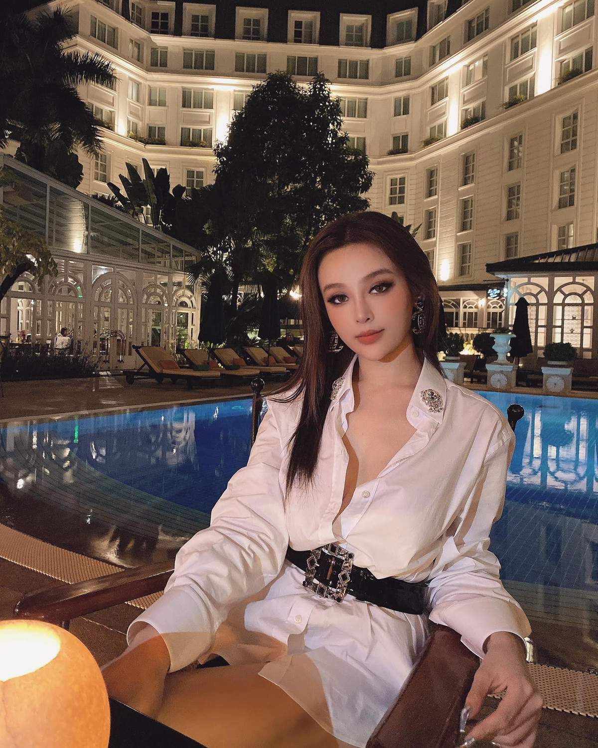 Huyền Baby từng không ít lần vướng phải tin đồn phẫu thuật thẩm mỹ, tuy nhiên người đẹp cũng thừa nhận bản thân không phải tự nhiên mà đẹp.