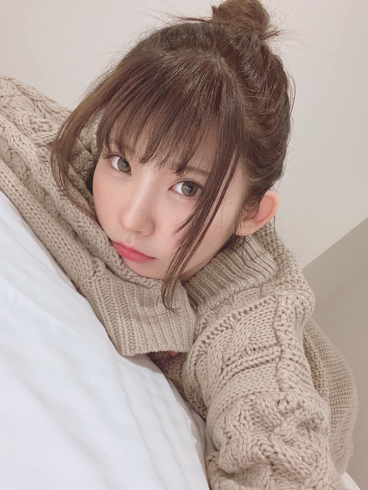 Trên Instagram, nữ coser Enako cũng thường xuyên đăng tải những hình ảnh của bản thân. Mỗi bài đăng của cô nàng đều có hàng trăm nghìn lượt tương tác.