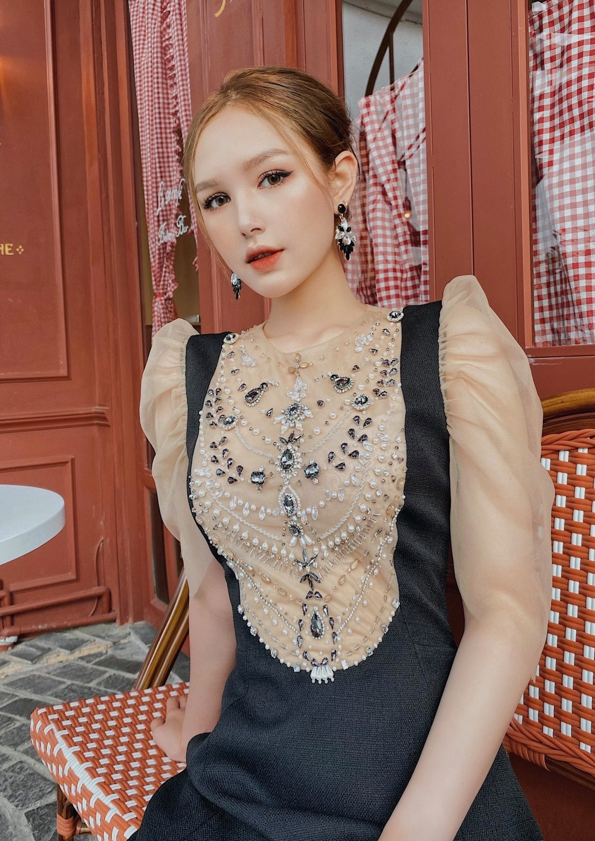 Xoài Non có một lần bộc bạch rằng cô đang rất mong có một "chú trâu vàng". Ảnh: Tổng hợp