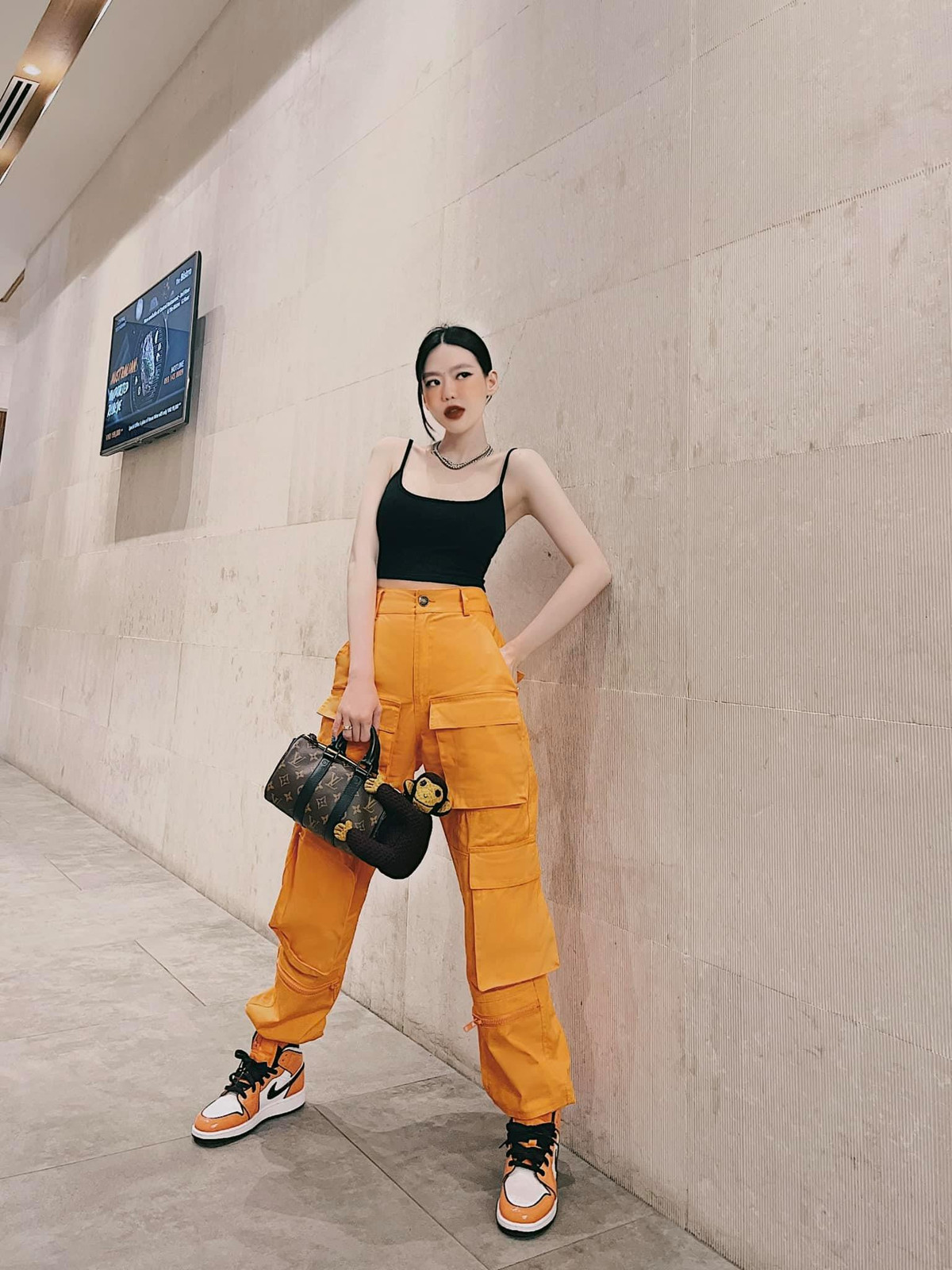 Dù là "gái một con" nhưng Vân Tiny vẫn cực kỳ quyến rũ, đặc biệt lúc cô nàng diện bikini thì đối phương chỉ có mê mẩn mà thôi.