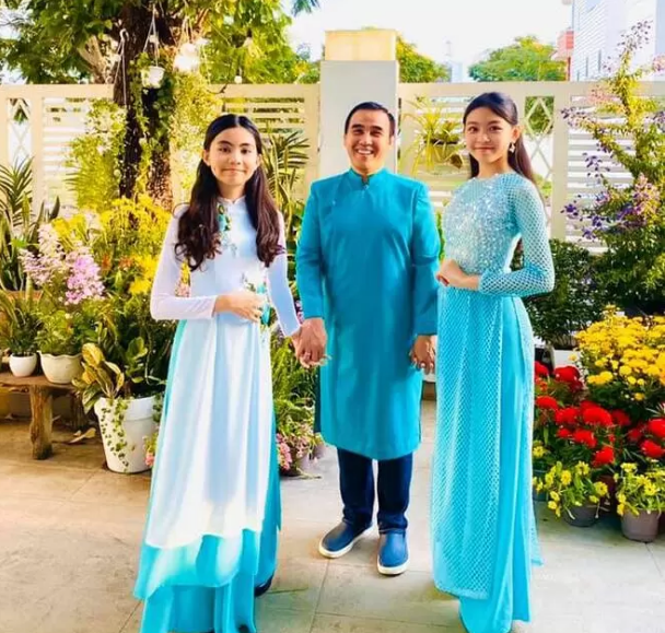 Có thể thấy, dù còn nhỏ tuổi nhưng cả Lọ Lem và Hạt Dẻ đã có vẻ ngoài vô cùng xinh xắn và đặc biệt là sở hữu chiều cao “khủng”.