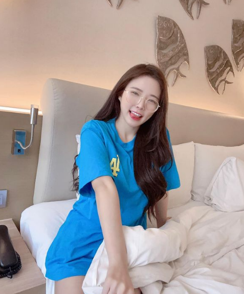 Thời gian gần đây nữ DJ xinh đẹp này liên tục xuất hiện trên các chương tình truyền hình và gameshow tại Đài Loan nên tên tuổi của cô càng được chú ý nhiều hơn.