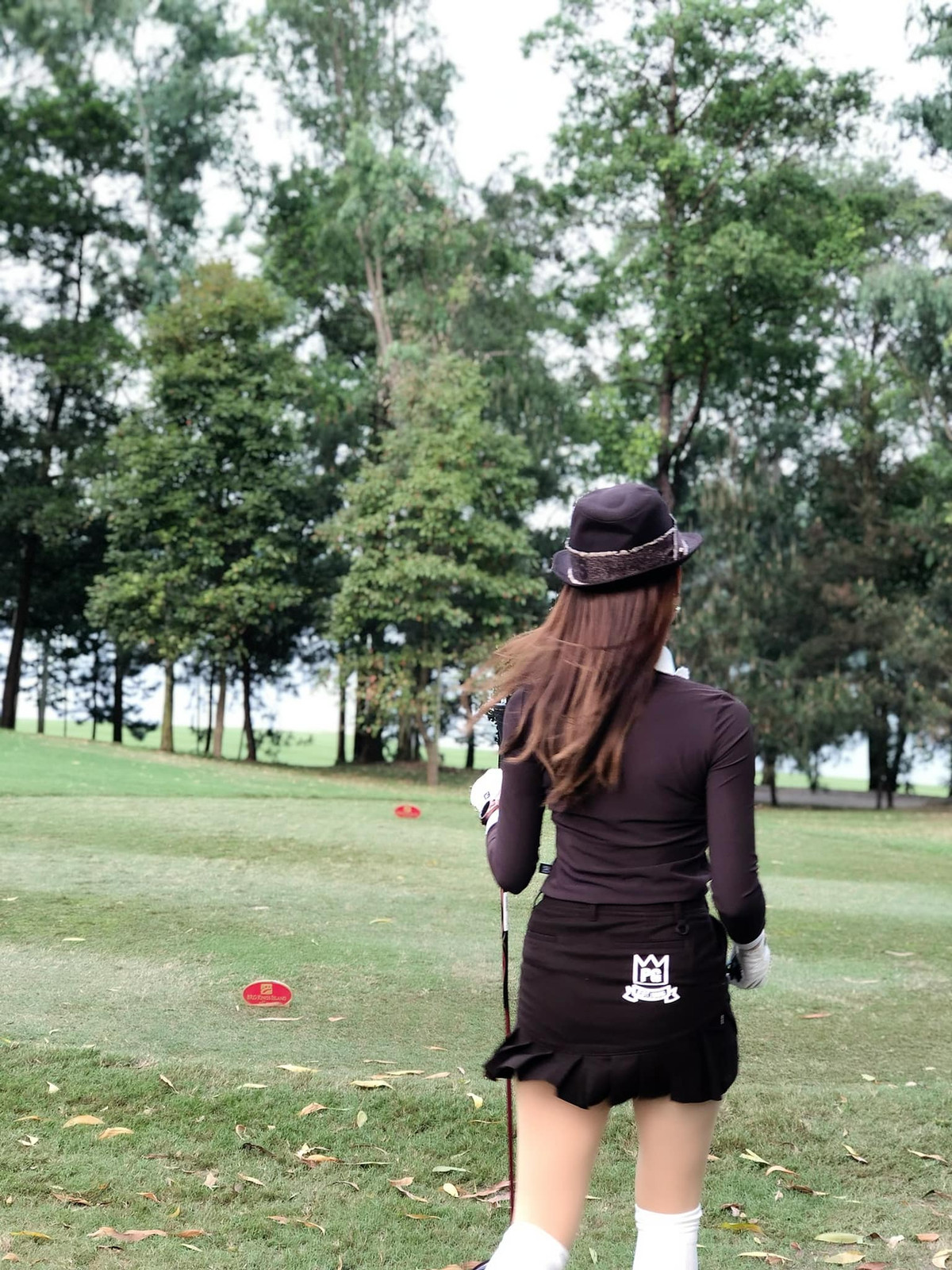 Trên trang cá nhân của mình, Á hậu Huyền My đã từng khoe những bức ảnh trên sân golf cực xinh đẹp.