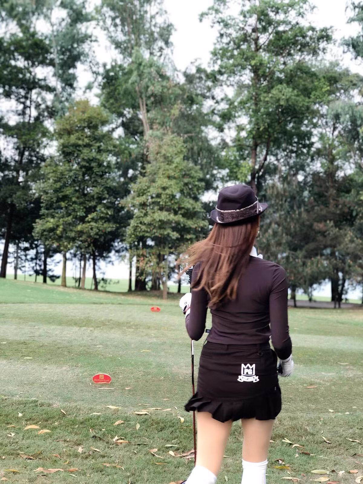 Trên trang cá nhân của mình, Á hậu Huyền My đã từng khoe những bức ảnh trên sân golf cực xinh đẹp.