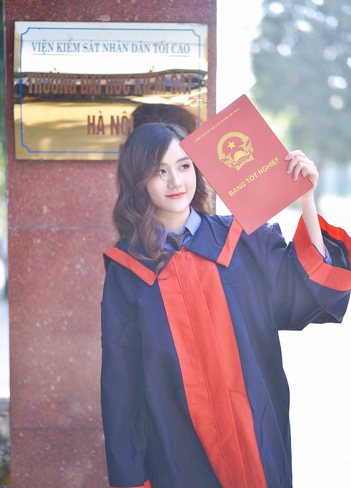 Nữ Thủ khoa Ngọc Thảo còn là một trong những tấm gương điển hình tham gia công tác đoàn và các phong trào thanh niên.