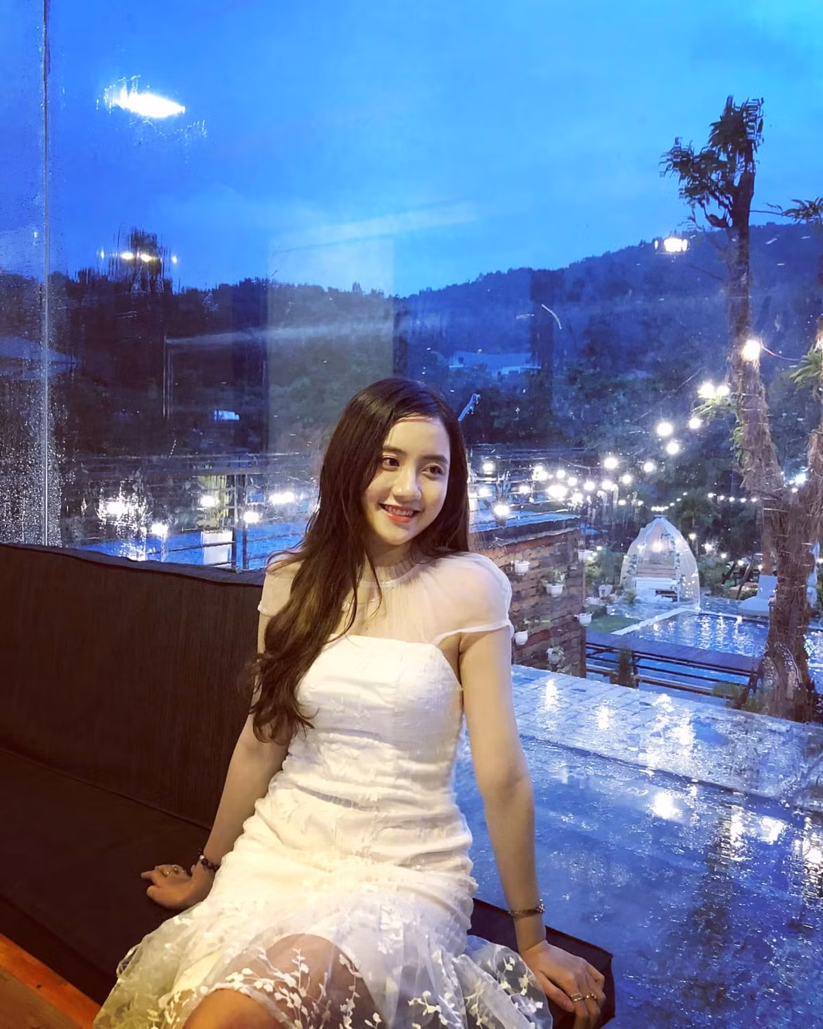 Nữ sinh đến từ Bạc Liêu sở hữu nhan sắc cuốn hút không thua kém các Hoa khôi.