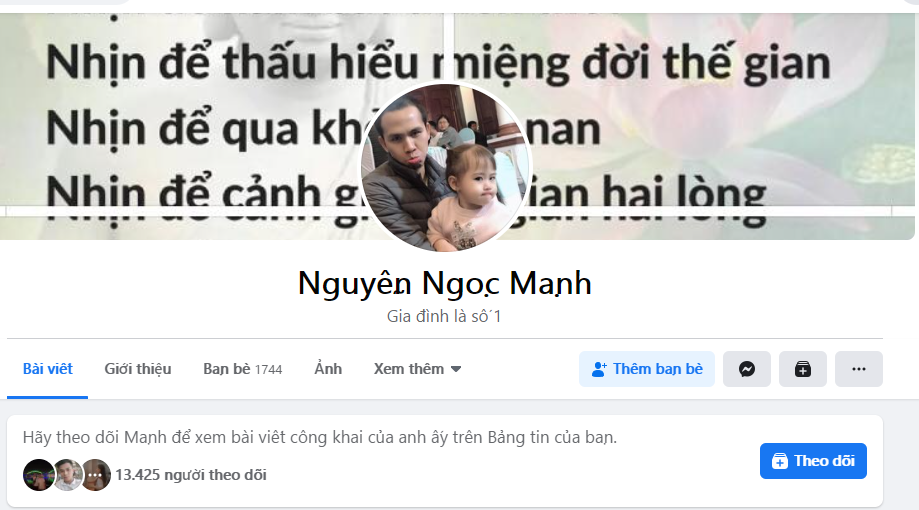 Anh cập nhật ở phần mô tả "Gia đình là số 1", trang cá nhân toàn hình vợ và 2 con. Đồng thời Facebook của anh Mạnh cũng nhanh chóng tăng 13 ngàn người theo dõi chỉ sau 1 đêm.