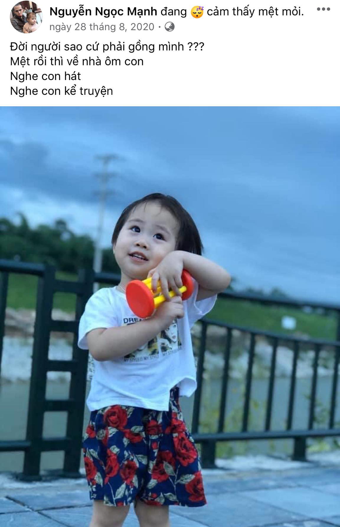 Anh Mạnh dành nhiều lời yêu thương cho các con của mình và chứng tỏ bản thân là 1 người cha "nghiện con" thứ thiệt.