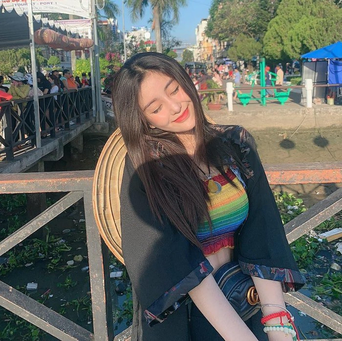 Tính đến thời điểm hiện tại, con số followers trên Instagram của Võ Ngọc Trân là 736.000 người, là một trong những hot girl không hoạt động showbiz nhưng lại có số người theo dõi đáng