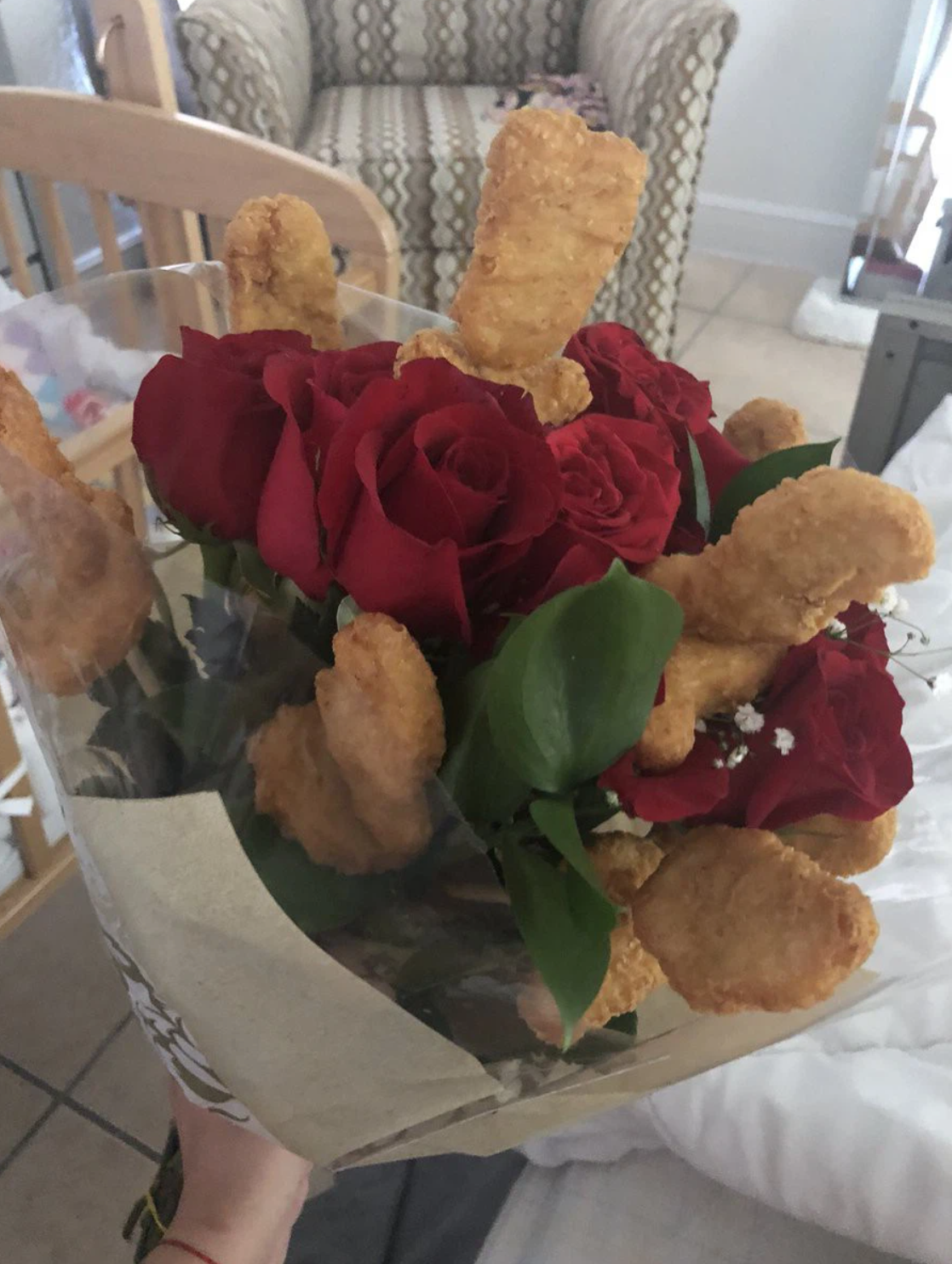 Và lúc này, loạt món quà vừa đẹp vừa độc lại ngon mắt ngon miệng đích thị là lựa chọn hoàn hảo cho các anh.