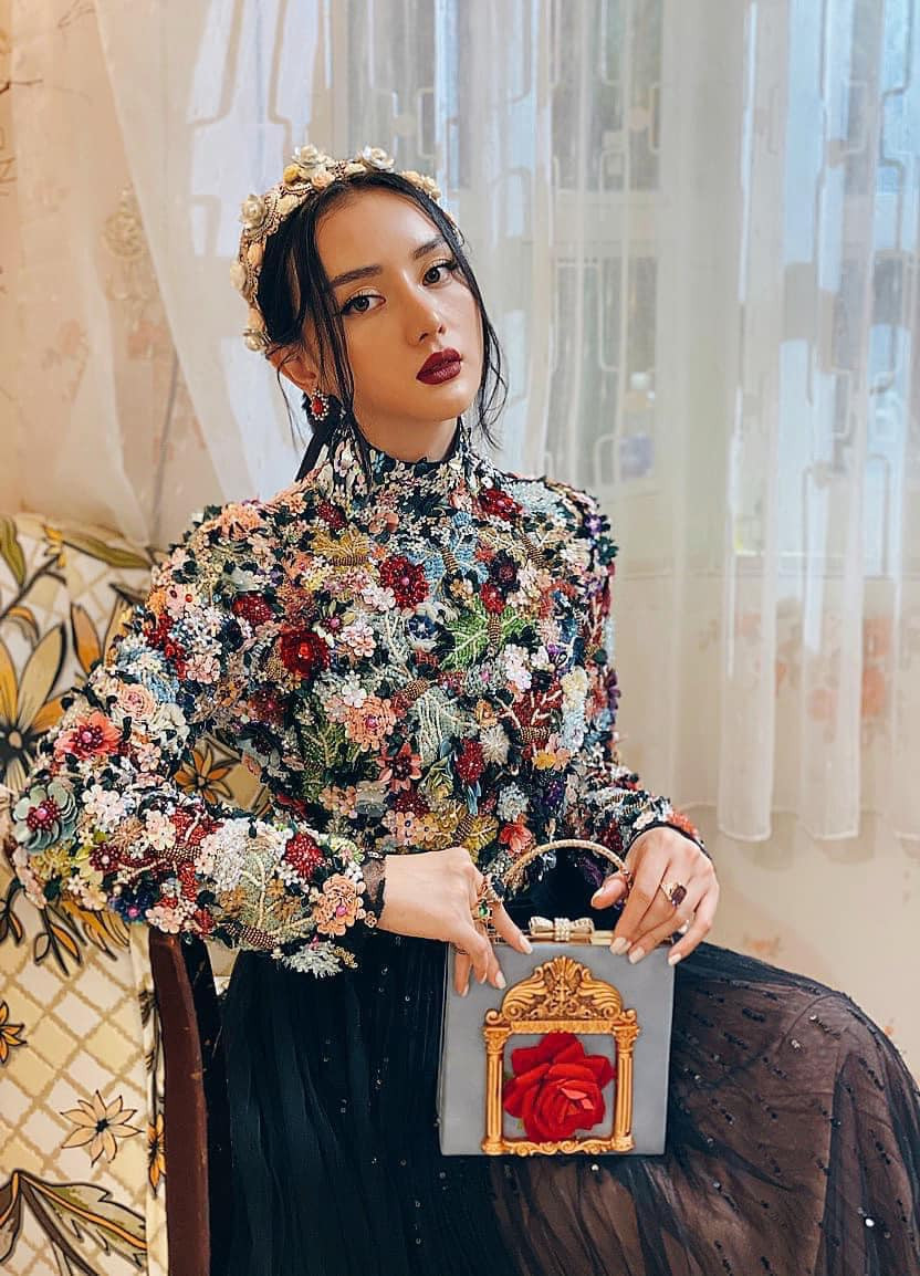 Được biết, mỹ nhân dao kéo vẫn tiếp tục theo đuổi công việc kinh doanh mỹ phẩm.