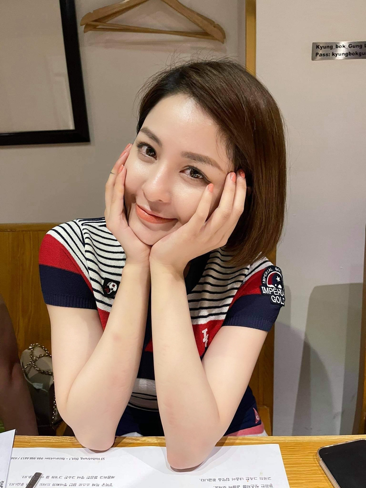 Dù ít xuất hiện trước công chúng hơn sau màn lộ clip nóng vào năm 2019, hot girl Trâm Anh vẫn là cái tên nhận được nhiều sự quan tâm từ cộng đồng mạng.