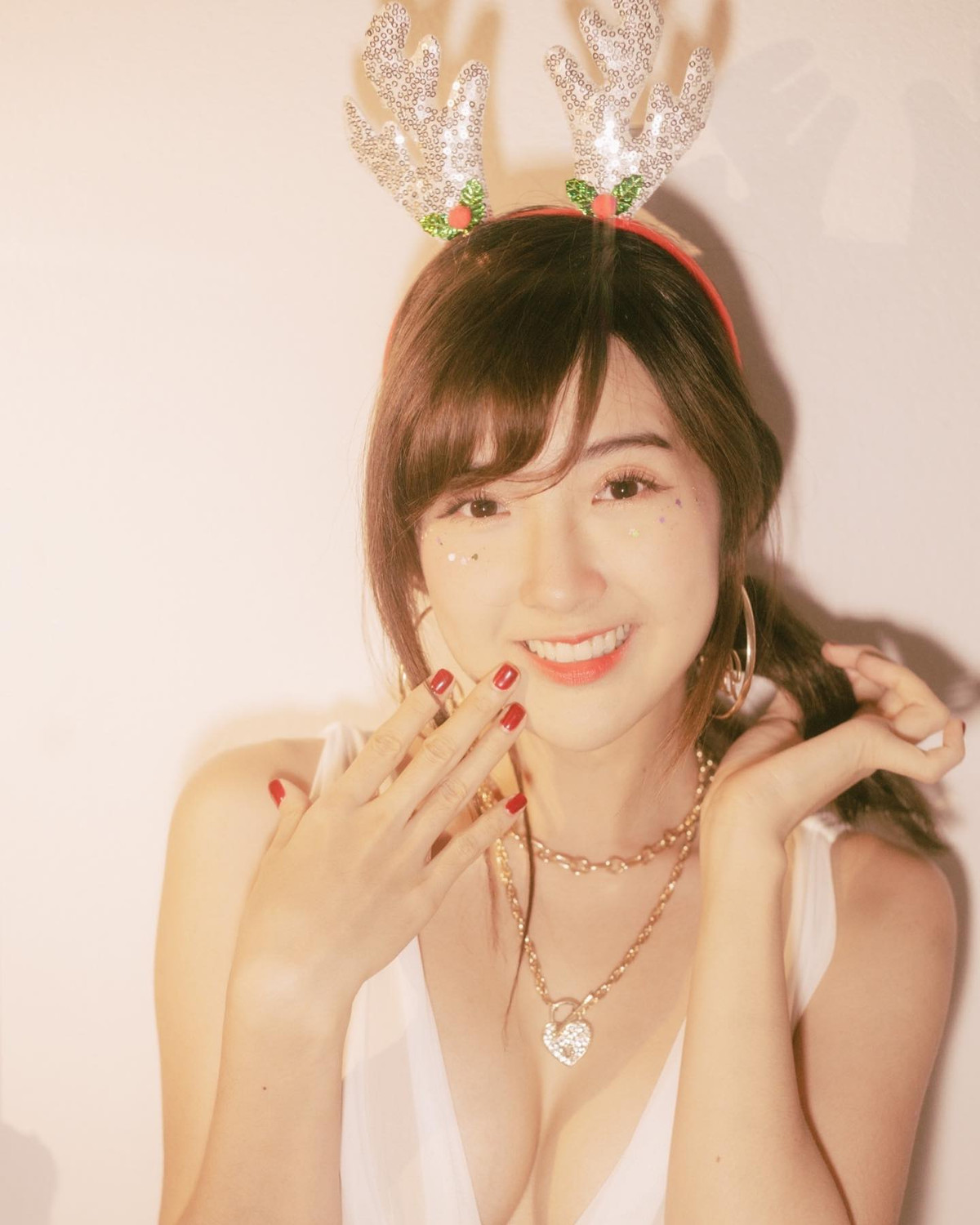 Tuy nhiên, với sự nổi lên của Bizcuitbeer thì rất có thể đây sẽ là "vợ quốc dân" thứ 2 của anh em game thủ xứ sở chùa Vàng.