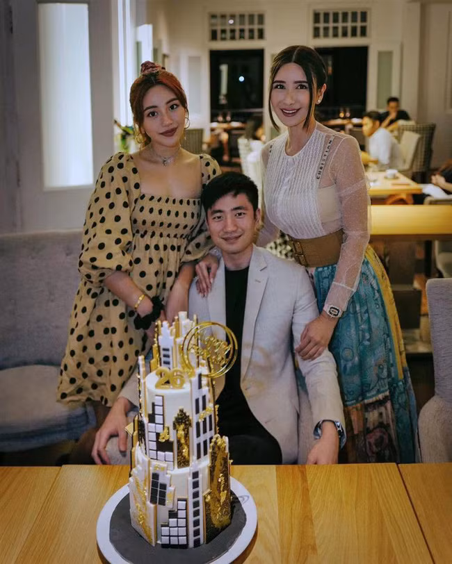 Jamie Chua cũng có 2 người con thừa hưởng nhiều nét đẹp từ mẹ của mình.