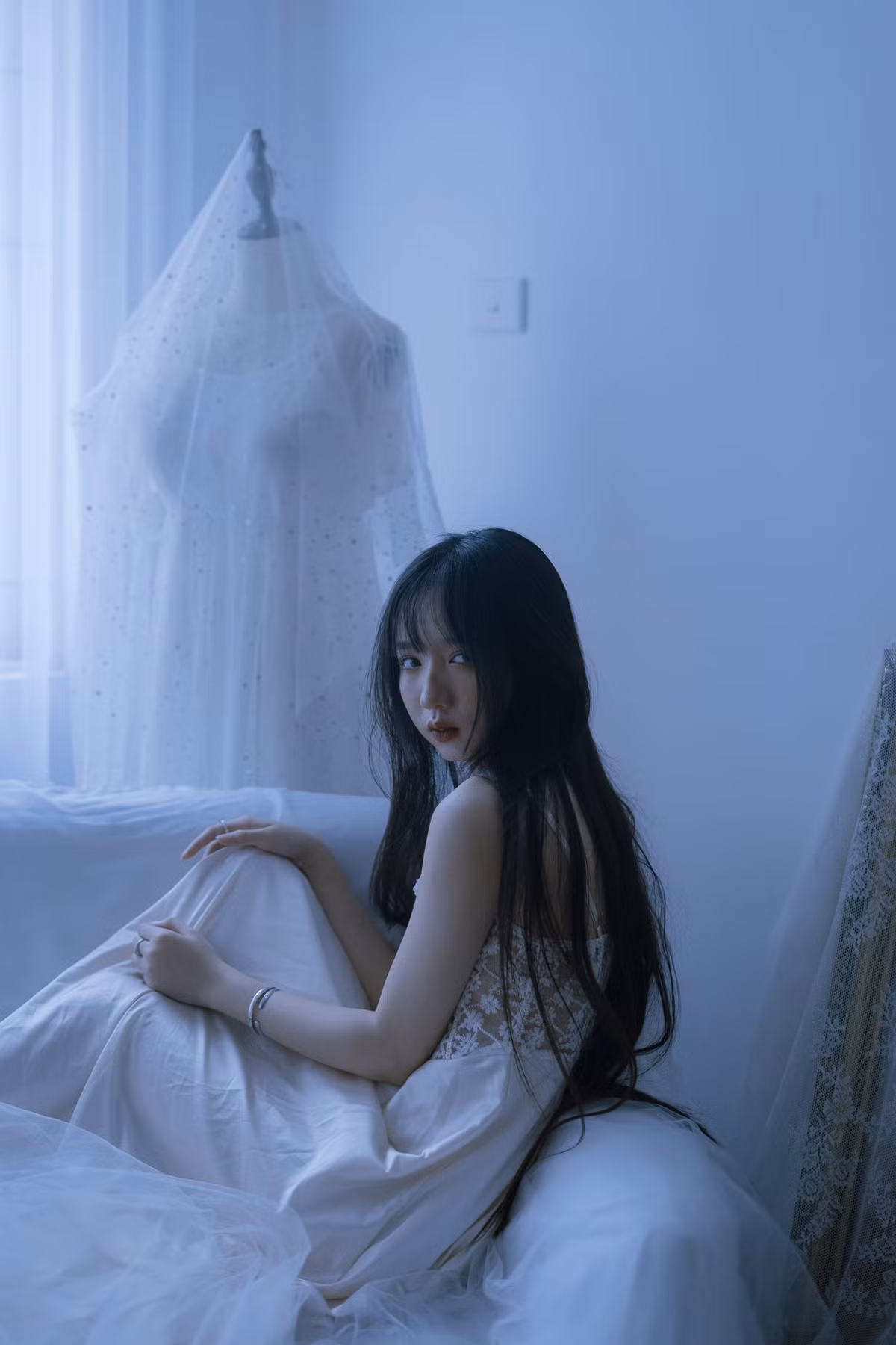 Thỉnh thoảng trên MXH Thảo Linh lại đăng tải những bộ ảnh khá "dị", dù vậy nhan sắc của cô nàng luôn được đánh giá cao.