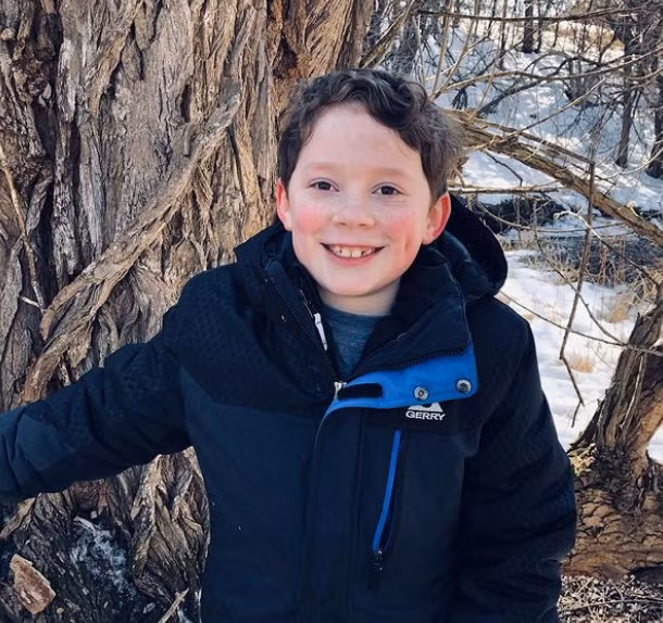 Được biết, toàn bộ số tiền mà cậu bé kiếm được đã được mẹ gửi vào sổ tiết kiệm. Đây là khoản tiền dành cho Gavin Thomas khi cậu đi học đại học.