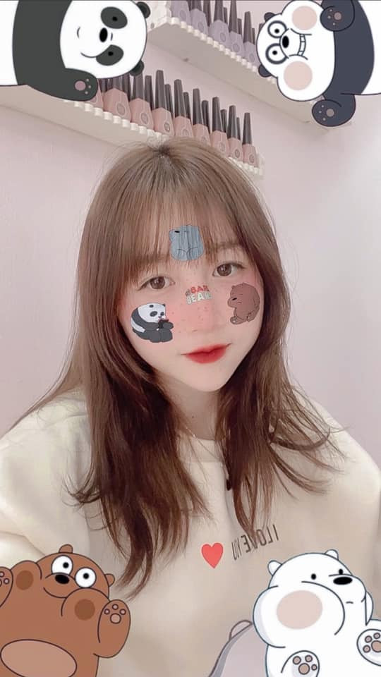 Việc được nhiều người biết đến không ảnh hưởng nhiều đến cuộc sống của Hương Trà. Sau thời điểm đó, cái tên này dường như không còn được nhiều người quan tâm, tuy vậy nhan sắc của cô giáo vẫn được dân mạng chú ý mỗi khi cô đăng ảnh mới.