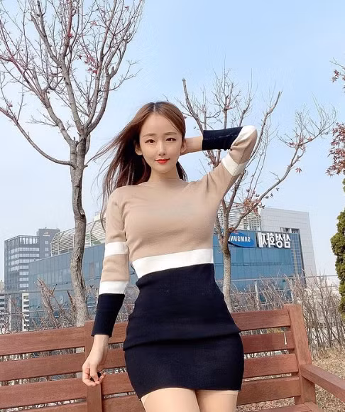 Mỗi bức hình nóng bỏng của Dasom đều nhận được hàng chục nghìn lượt tương tác và vô số lời khen ngời từ cư dân mạng.