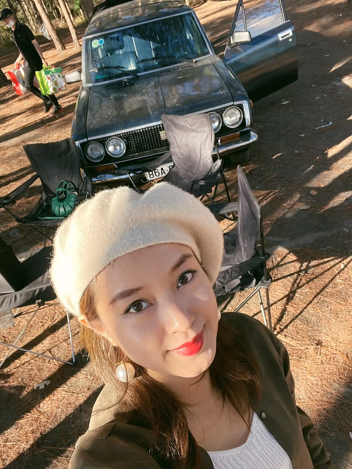 Đã trải qua một lần hôn nhân đổ vỡ và 2 lần sinh nở nhưng Mi Vân về dáng rất nhanh, trở thành một trong những hot mom được ngưỡng mộ nhiều nhất trên mạng xã hội.