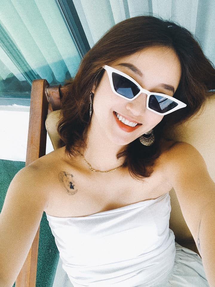 Hiện tại, cô đang hạnh phúc với cuộc sống hôn nhân viên mãn cùng 2 con xinh xắn. Ảnh: FBNV