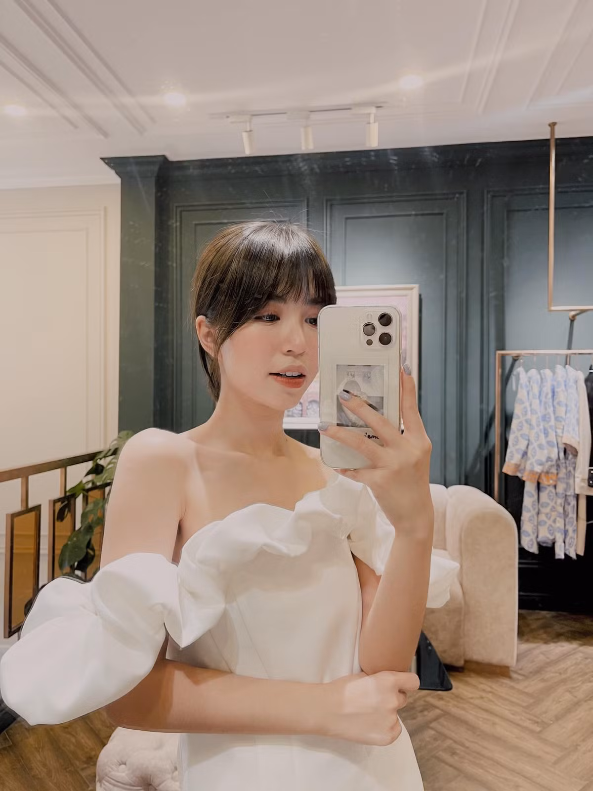 Để có được thân hình như hiện tại, Mẫn Tiên đã rất chăm chí tập luyện thể thao.