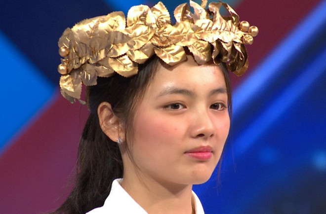 Ngay từ trước khi chương trình lên sóng, nữ thí sinh Olympia đã gây chú ý nhờ vẻ ngoài nổi bật. Thu Hương sở hữu khuôn mặt thanh tú, làn da trắng và nụ cười rạng rỡ.