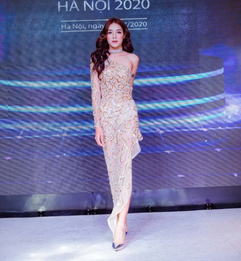 Vào năm 2020, cô nàng có tham gia một cuộc thi sắc đẹp quy mô nhỏ được tổ chức tại Hà Nội và giành ngôi vị Á khôi 1.