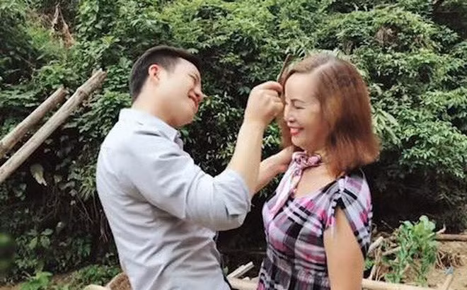 Có lẽ vì sở thích của vợ nên anh Hoa Cương dường như đã bị ảnh hưởng phần nào việc lạm dụng phần mềm chỉnh ảnh để có bức ảnh đẹp "sống ảo". Ảnh: Tổng hợp