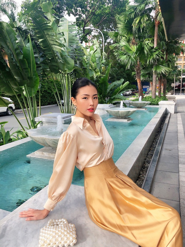 Nếu so về vóc dáng và độ táo bạo trong cách ăn mặc, nữ tiếp viên Châu Huỳnh Kim My không thua kém bất cứ sao nữ nào của làng giải trí. Ảnh: IGNV