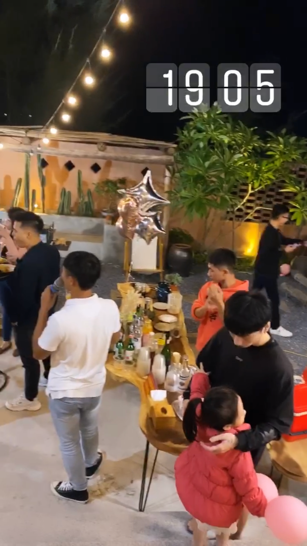 Đây không phải là lần đầu tiên "cô dâu 200 cây vàng" có một bữa tiệc hoành tráng đến vậy.